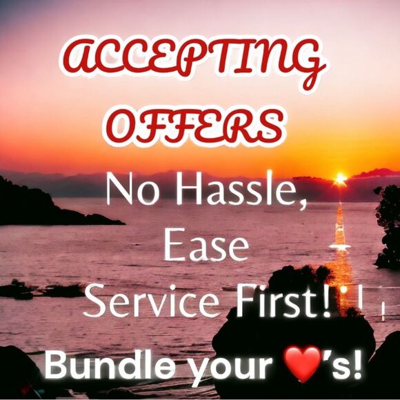 Lacey Accented Tank Top l Skull & Heart l Plus l EUC - Picture 2 of 11